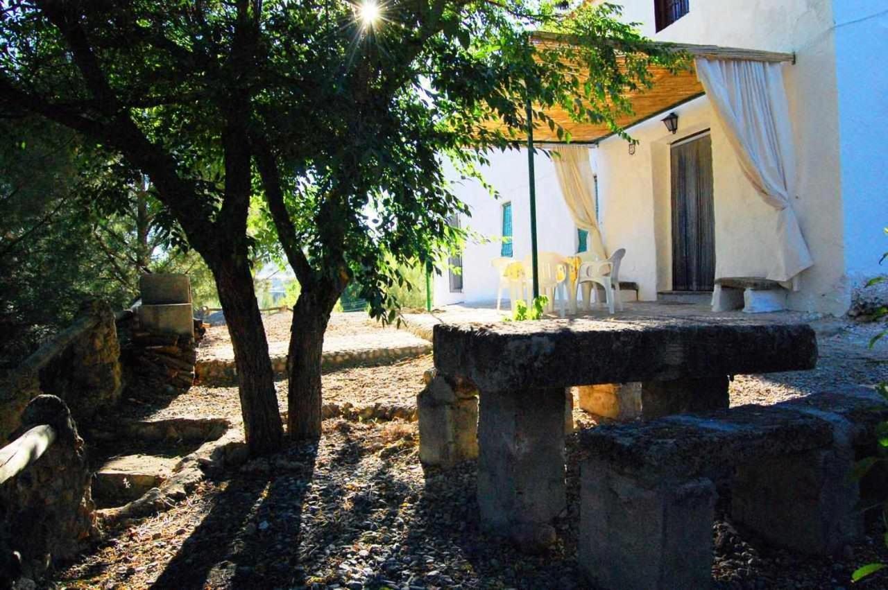Гостевой дом Cortijo La Gineta Алькала-ла-Реаль Экстерьер фото